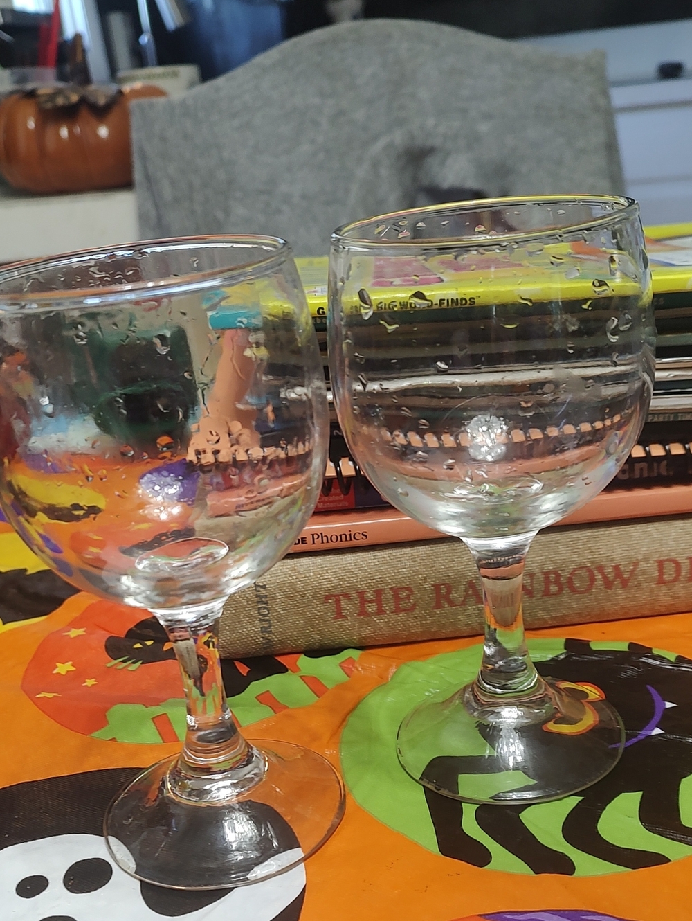 Clear Glass Goblets - Pair of Decorative Wine Glasses